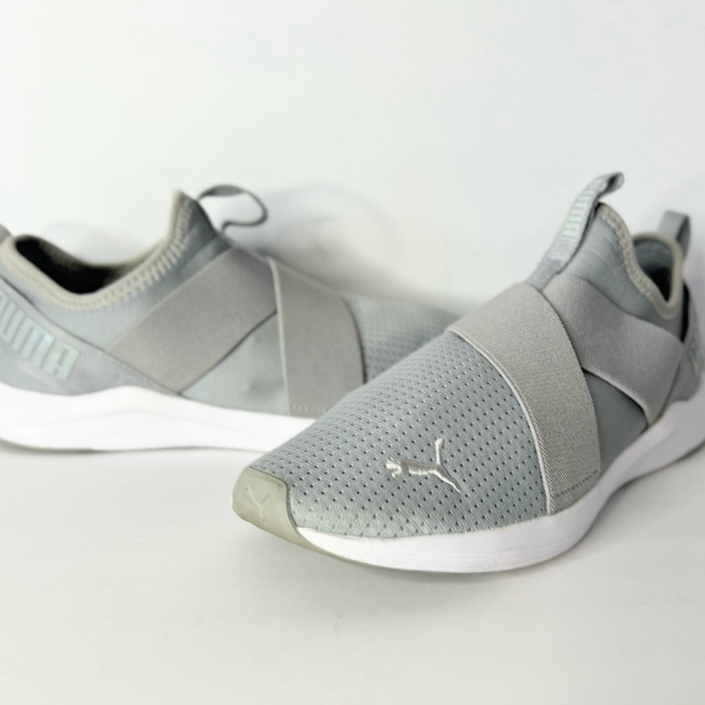 (Final Price buy as is)

Puma Light Gray Slip-On Sneakers